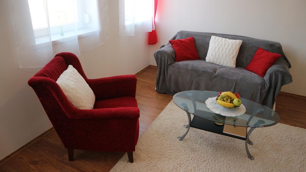 Eger Apartman Экстерьер фото