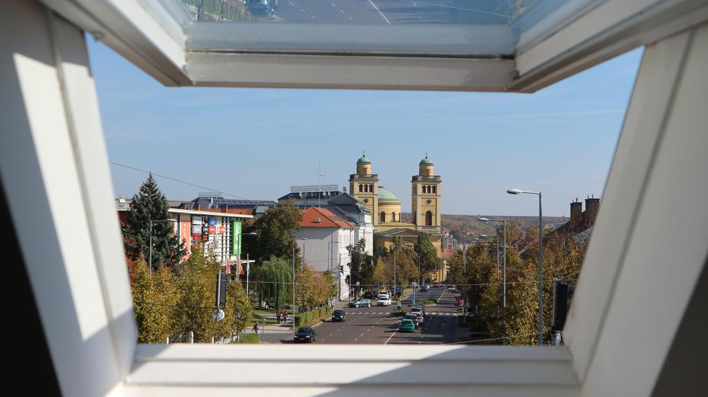 Eger Apartman Экстерьер фото